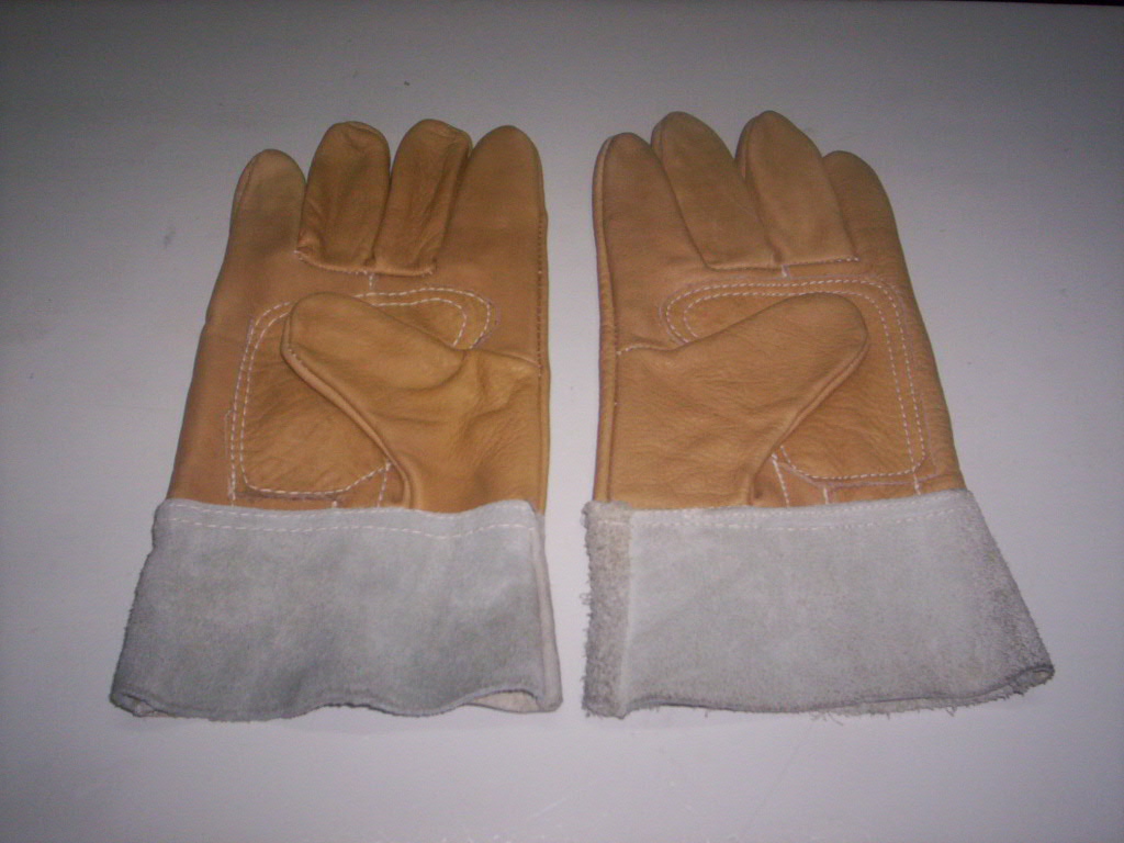 Fabricantes de ropa laboral desde 1950 | Artel Uniformes
